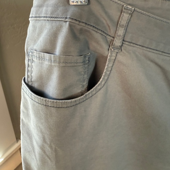 Pendleton Gray Cotton Blend Chino Stretch Pants Size 16 - Picture 3 of 7